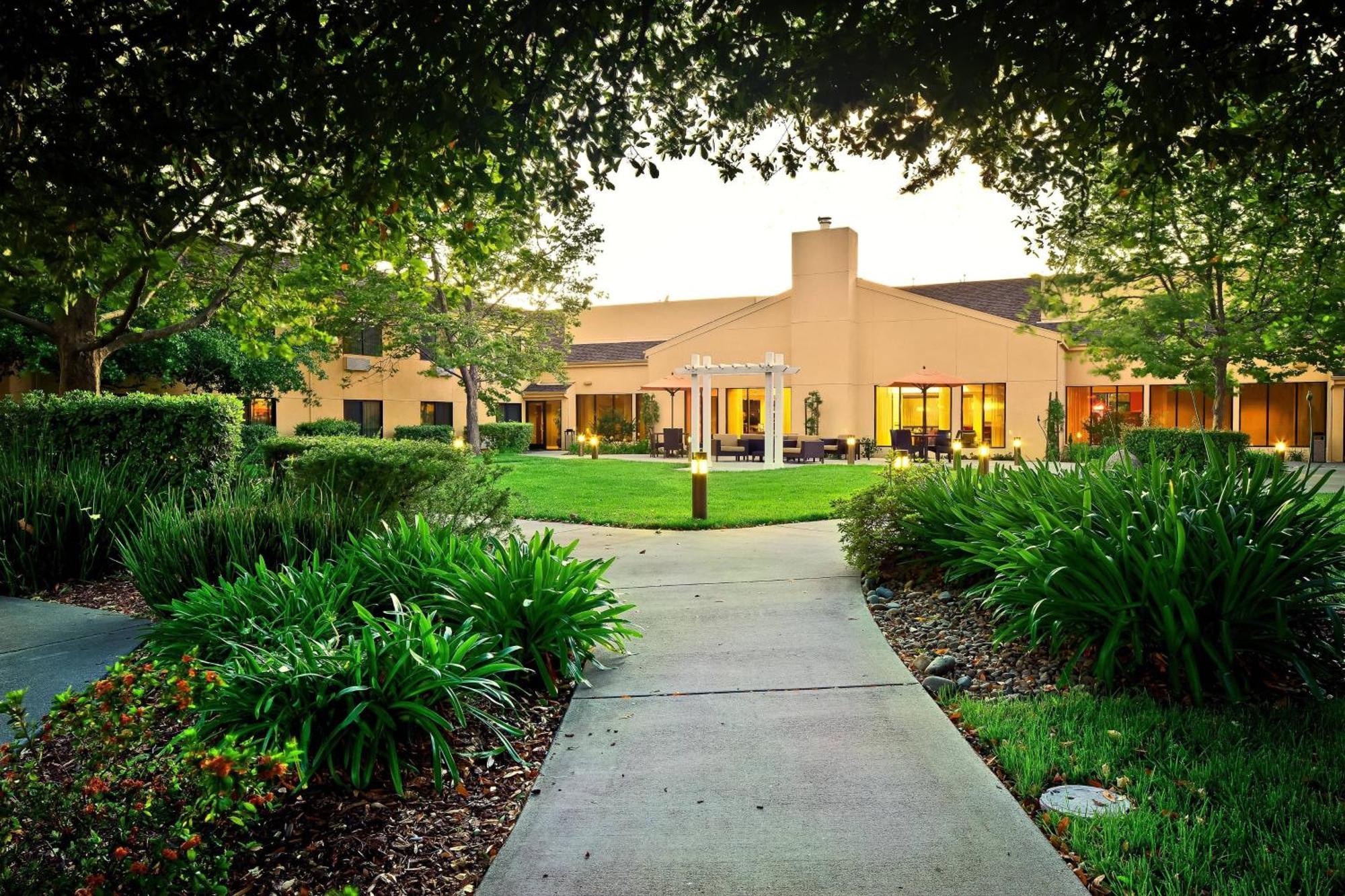 Courtyard By Marriott Vacaville Exterior foto